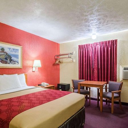 Econo Lodge Ottawa Extérieur photo