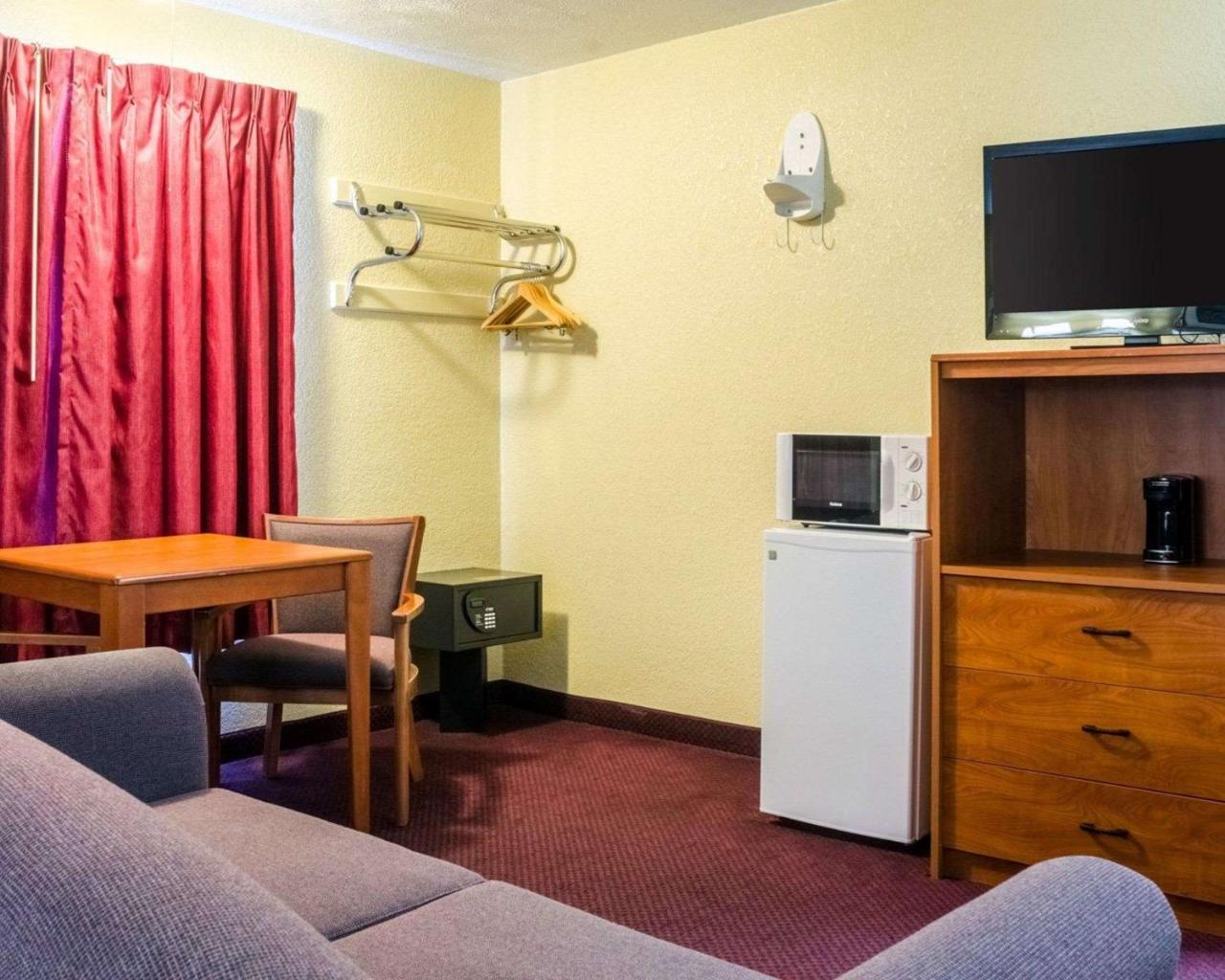 Econo Lodge Ottawa Extérieur photo