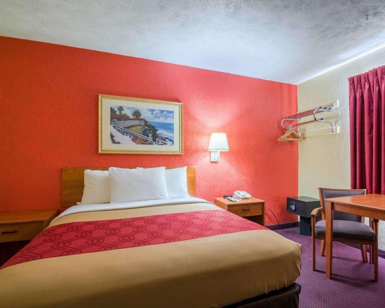 Econo Lodge Ottawa Extérieur photo